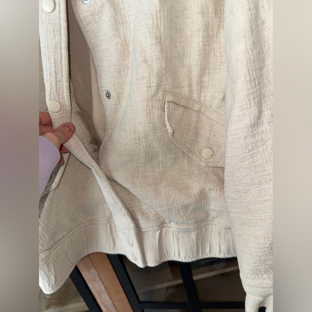 H&M Crepe Linen Bomber Jacket Cotton Beige Cropped Coat Ecru Textured snap - Picture 9 of 12